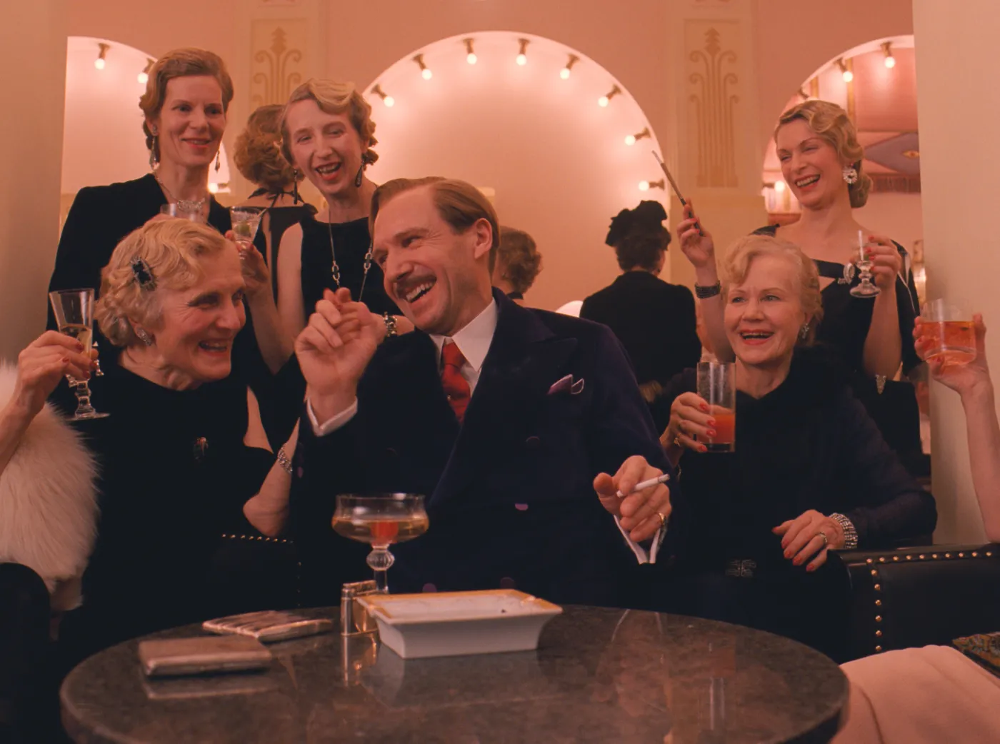 6104236-grand-budapest-hotel.jpg