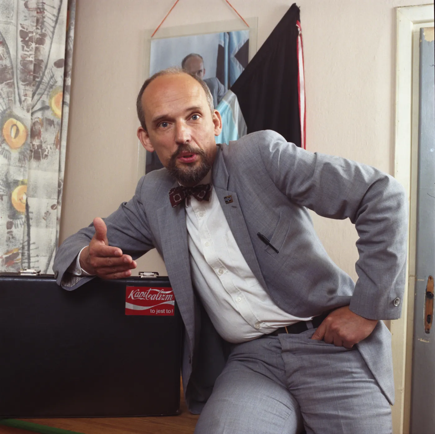 6141476-janusz-korwin-mikke.jpg