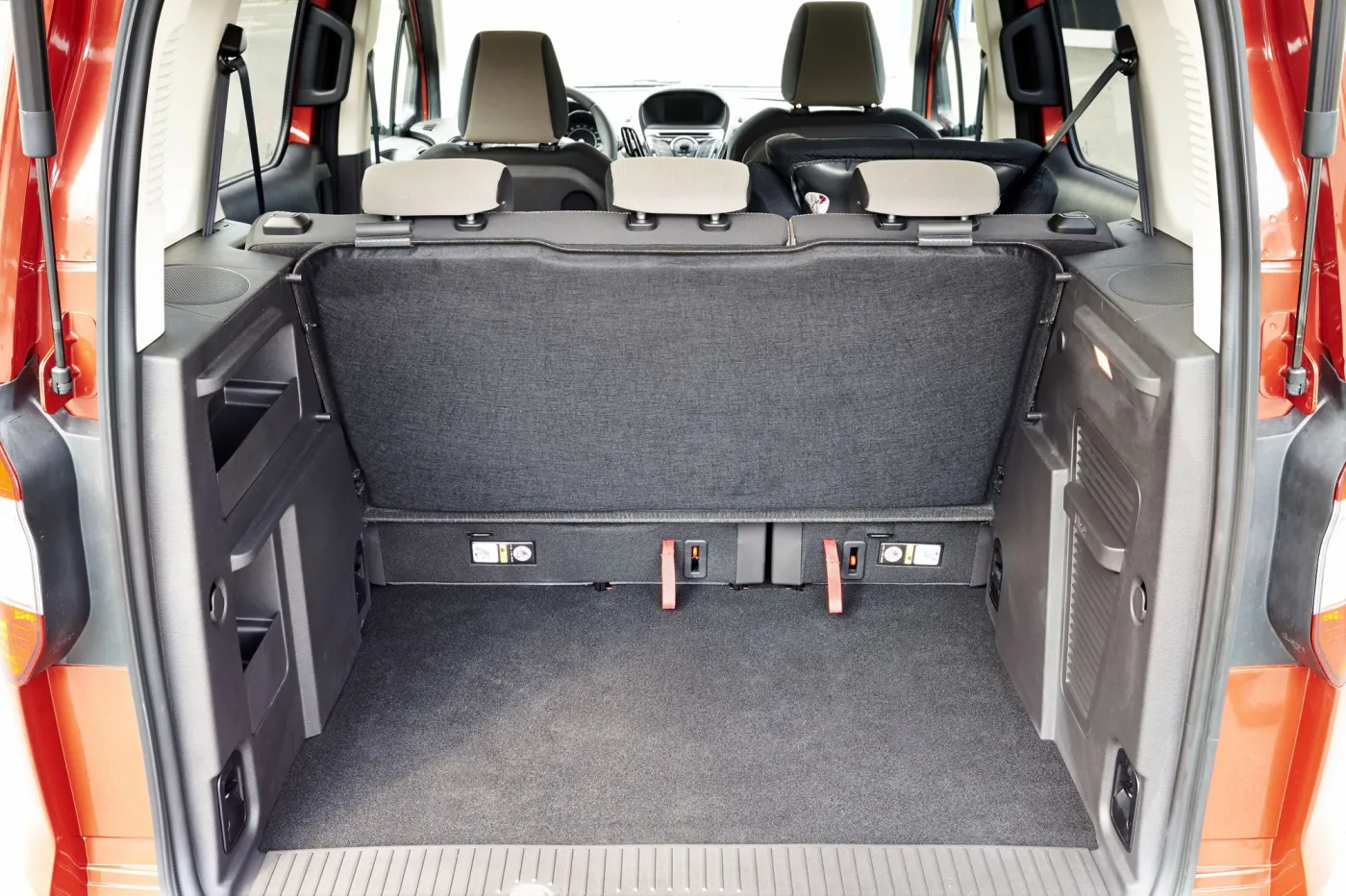 6246847-ford-tourneo-courier.jpg