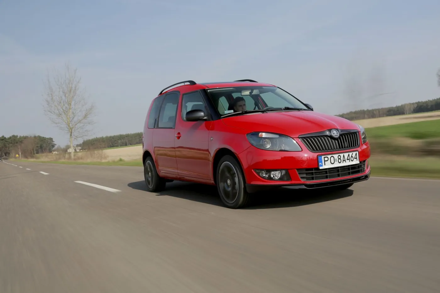 6288655-skoda-roomster-noire.jpg