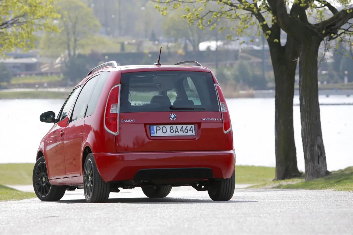 6288740-skoda-roomster-noire.jpg