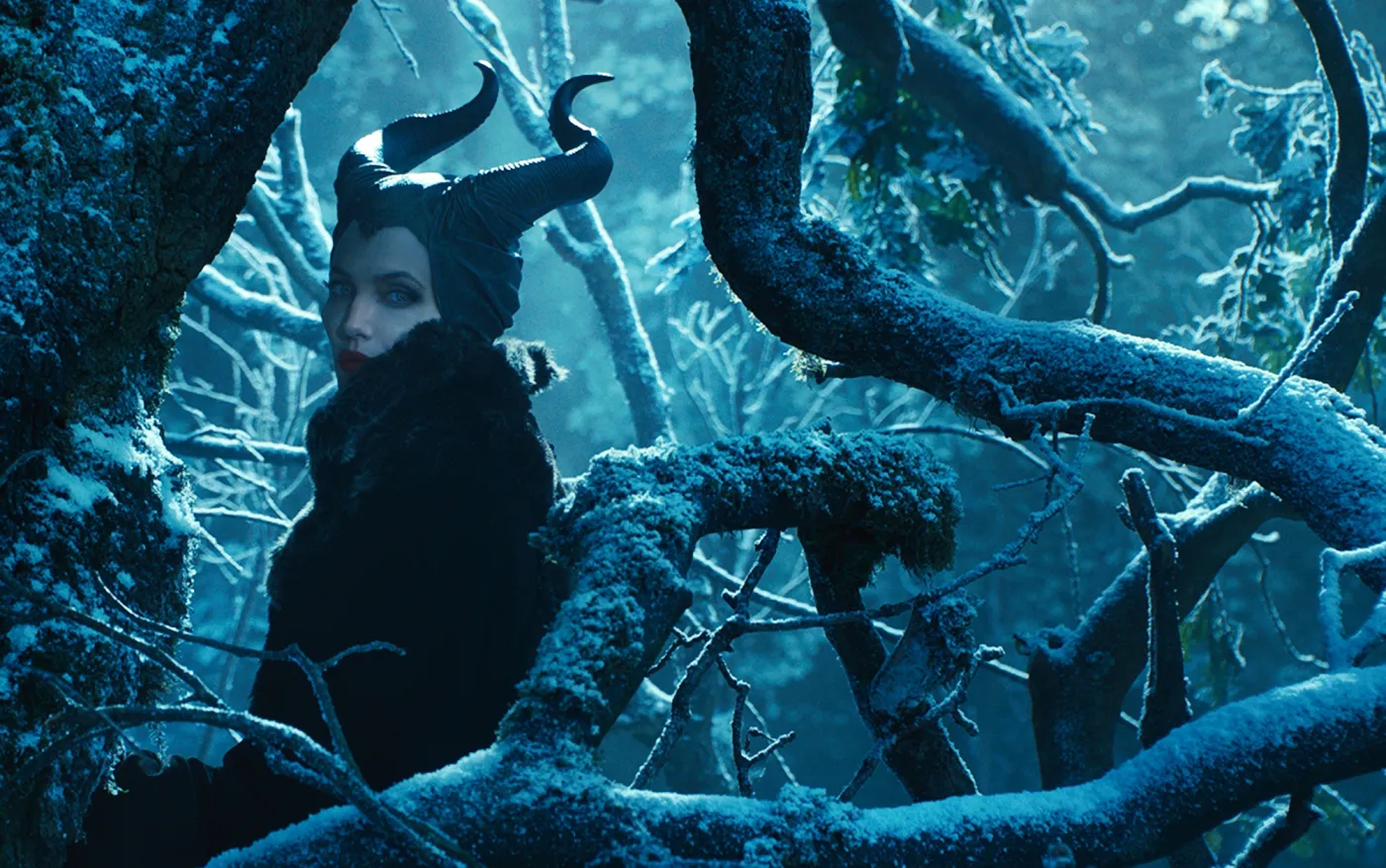 Angelina Jolie to prawdziwa "Czarownica" [PIERWSZE KADRY]