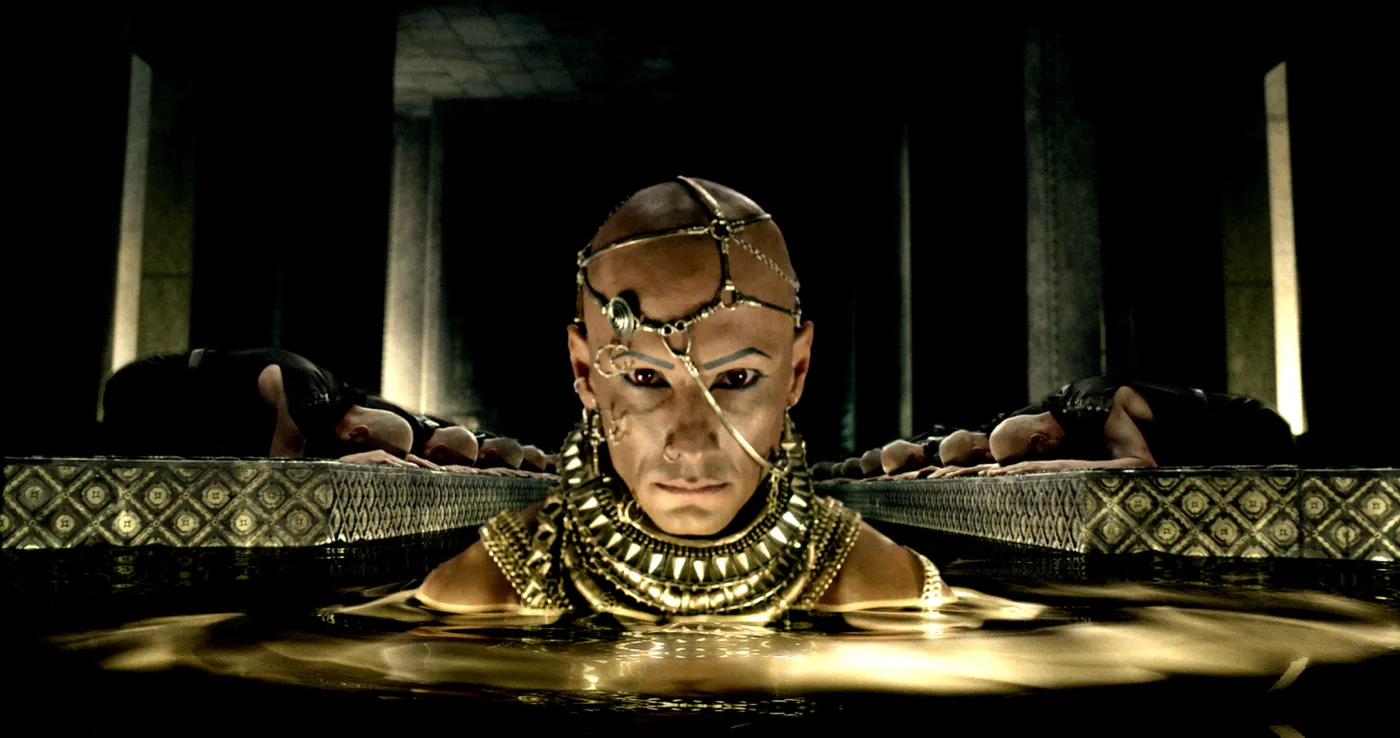 6024058-300-poczatek-imperium.jpg