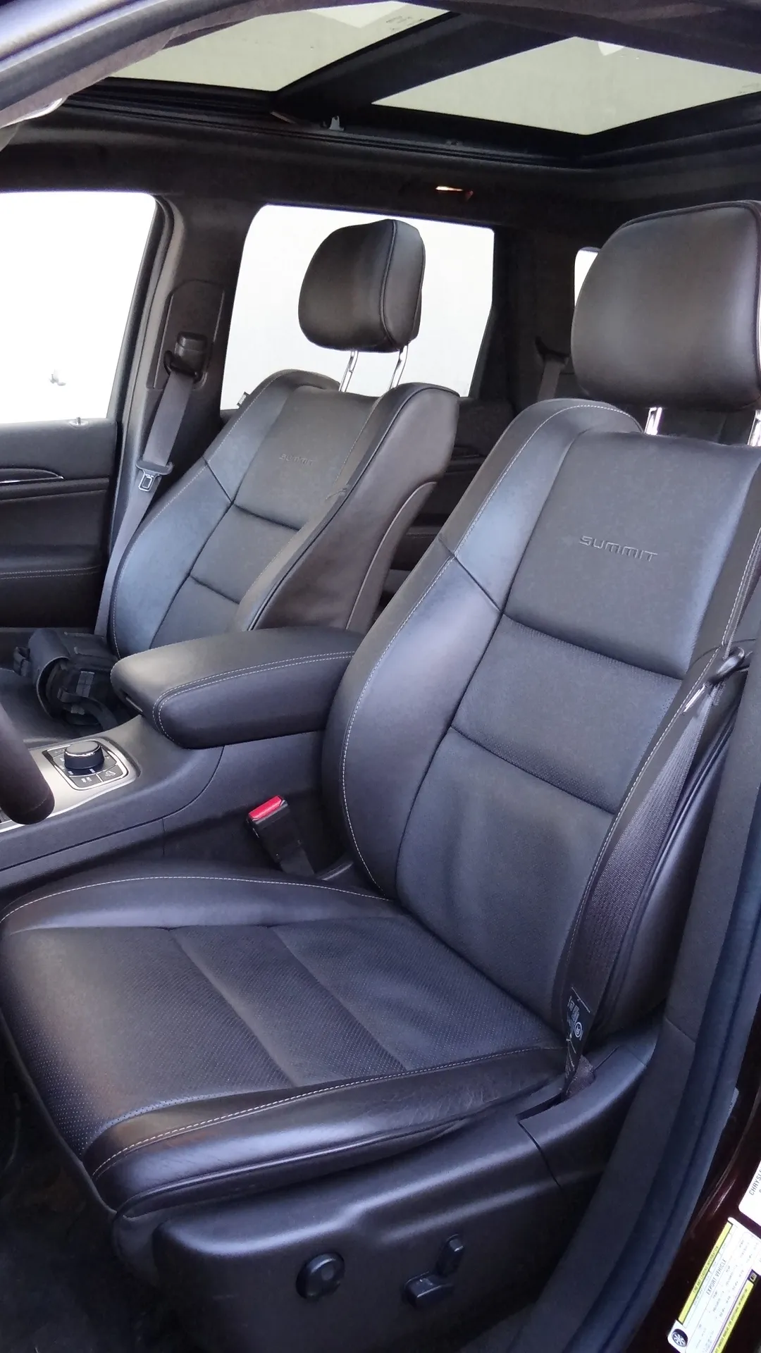 6607507-jeep-grand-cherokee.jpg