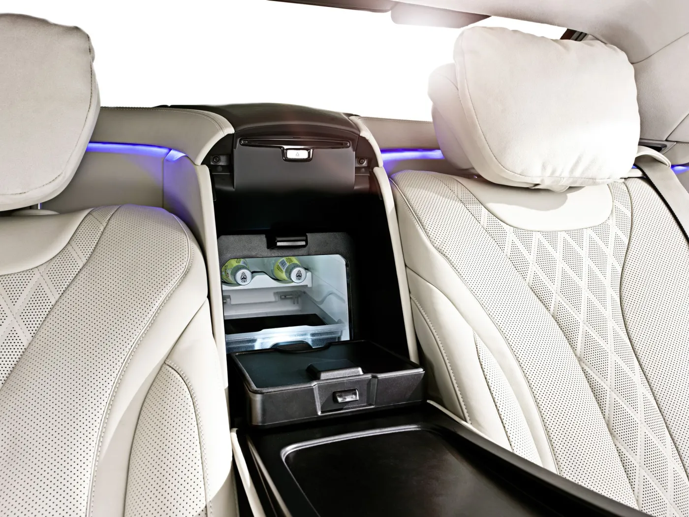 6644375-mercedes-s-600-guard.jpg