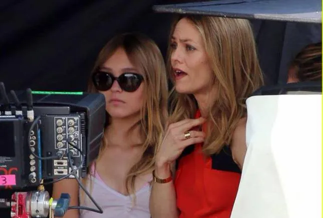 6652704-lily-rose-melody-depp.jpg