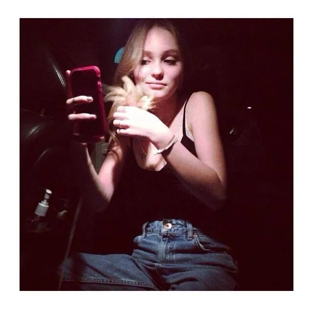6652730-lily-rose-melody-depp.jpg