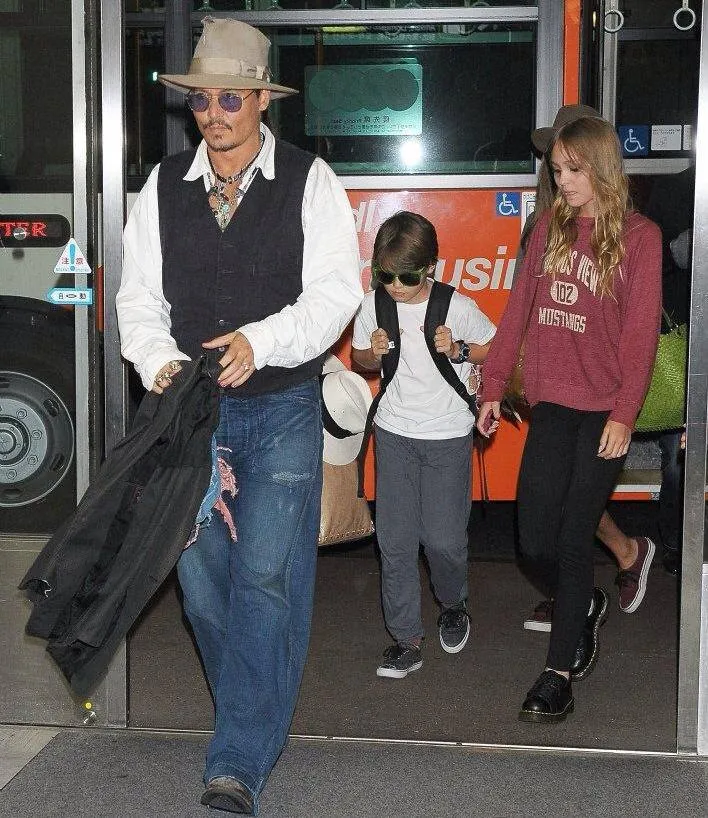 6652754-lily-rose-melody-depp.jpg