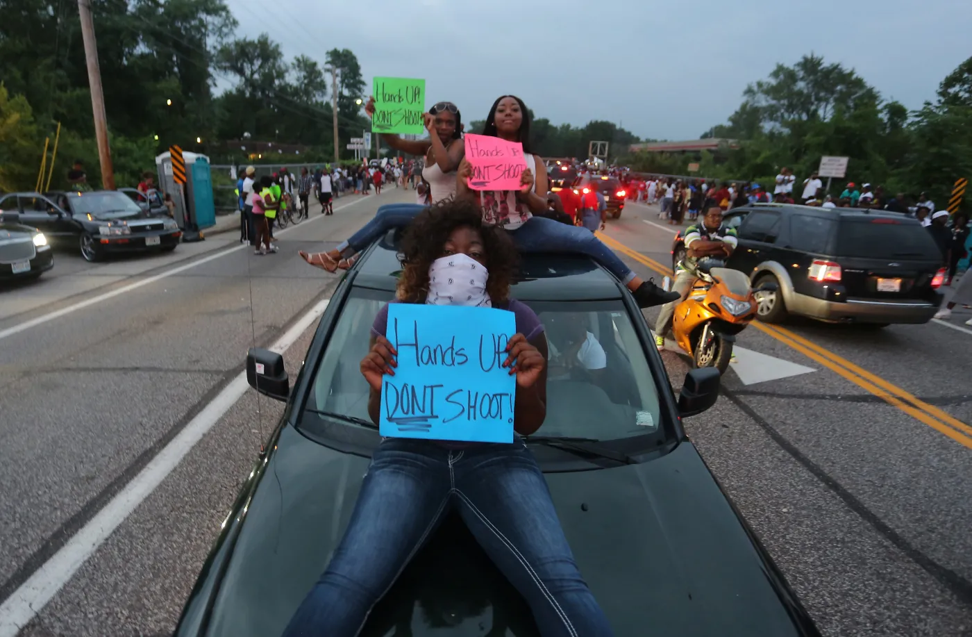 6685241-protesty-w-ferguson.jpg