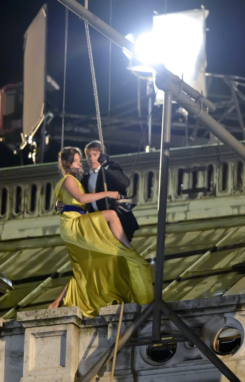 6714385-mission-impossible-5.jpg