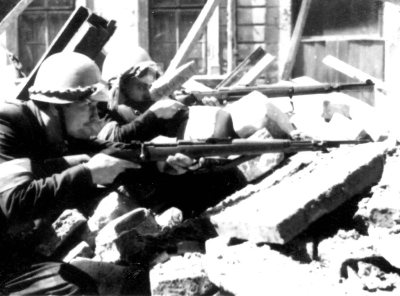 Powstanie Warsawskie. Zdjęcie z 1944 roku