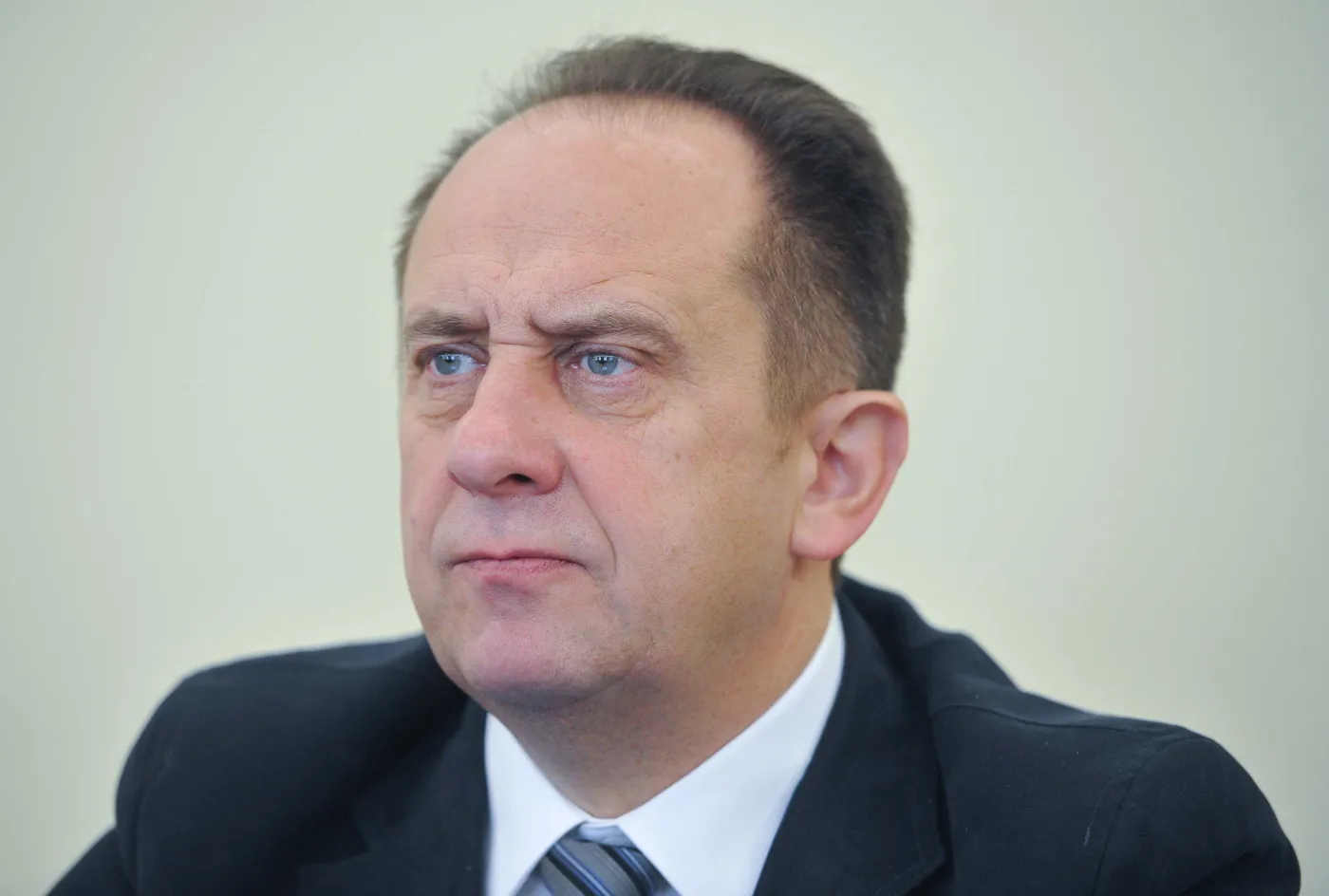 6356911-andrzej-gut-mostowy.jpg
