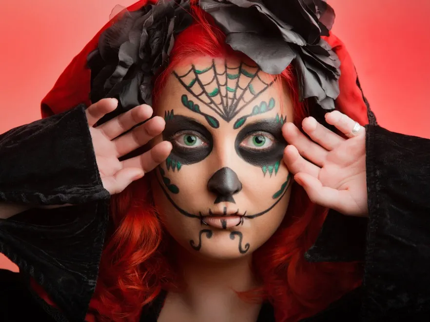 7008896-makijaz-na-halloween.jpg