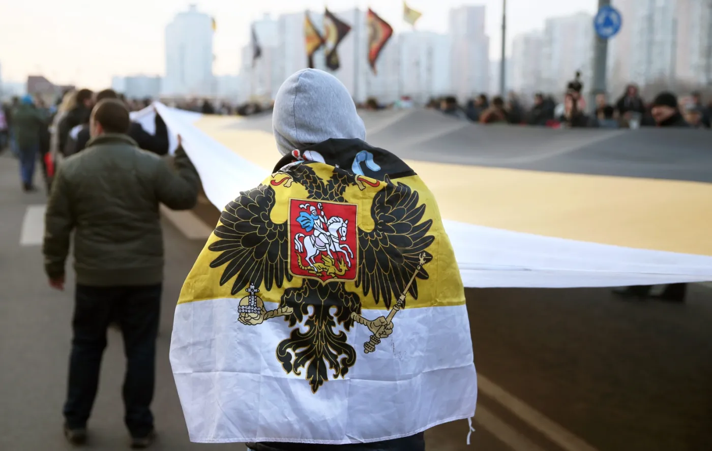 7023047-ruski-marsz-w-moskwie.jpg
