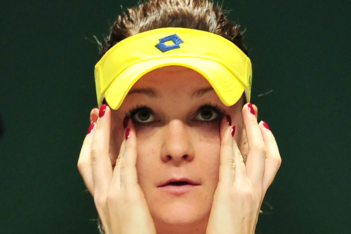 Agnieszka Radwańska wygrała seta z Martiną Hingis w Lidze Mistrzów