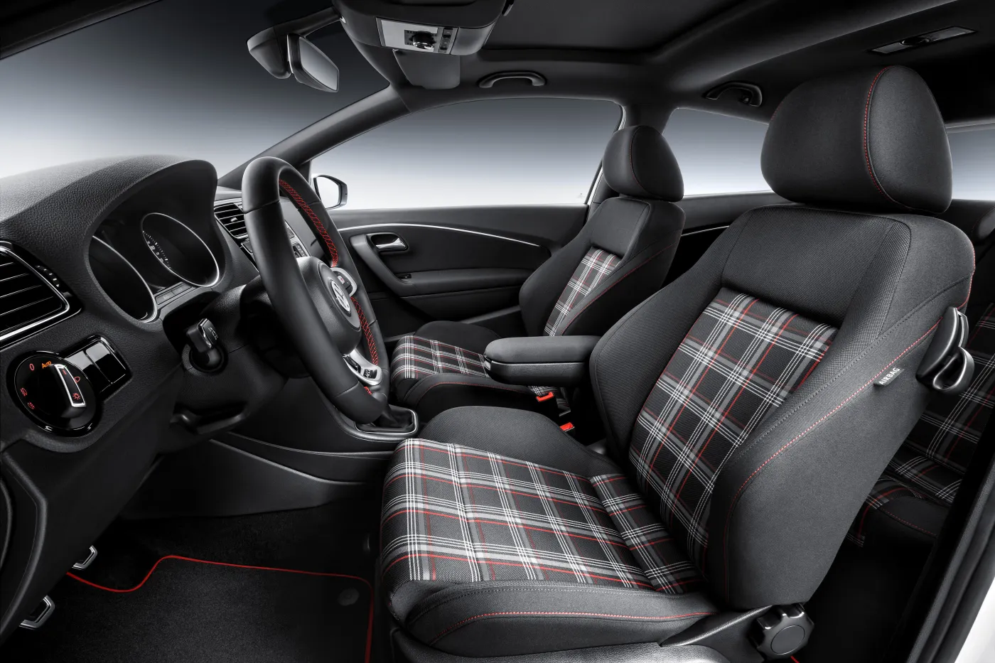 7109152-volkswagen-polo-gti.jpg