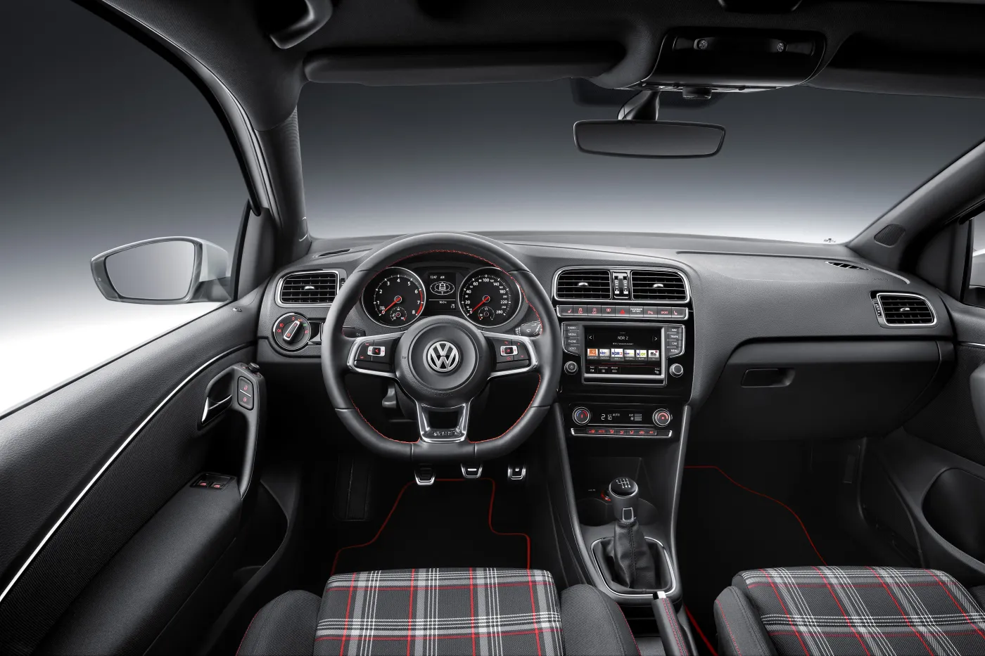 7109210-volkswagen-polo-gti.jpg