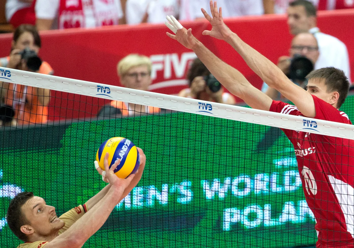 6833069-polska-kontra-niemcy.jpg