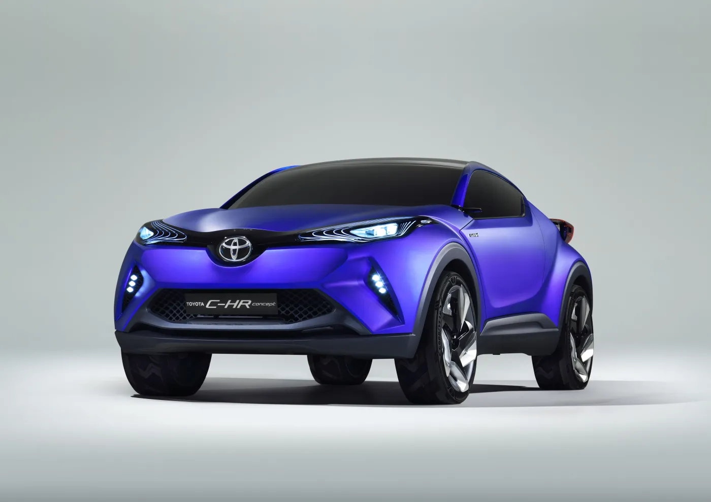 6838110-toyota-c-hr-concept.jpg