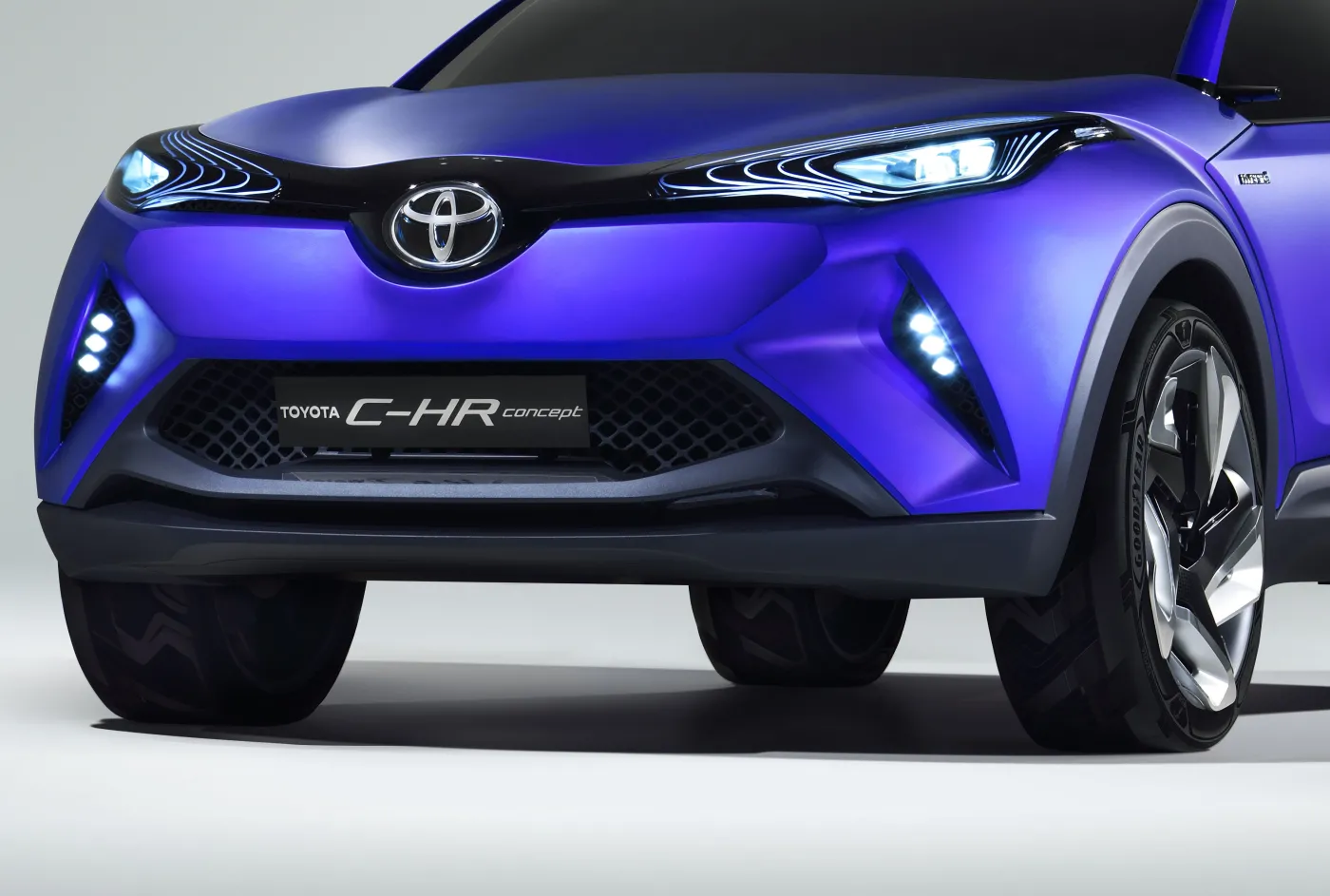 6838168-toyota-c-hr-concept.jpg