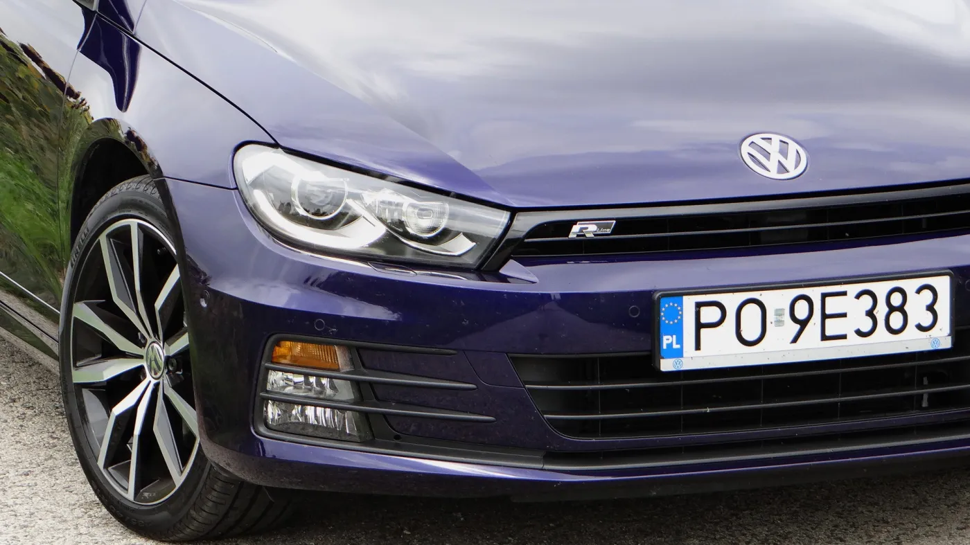 6863126-volkswagen-scirocco.jpg