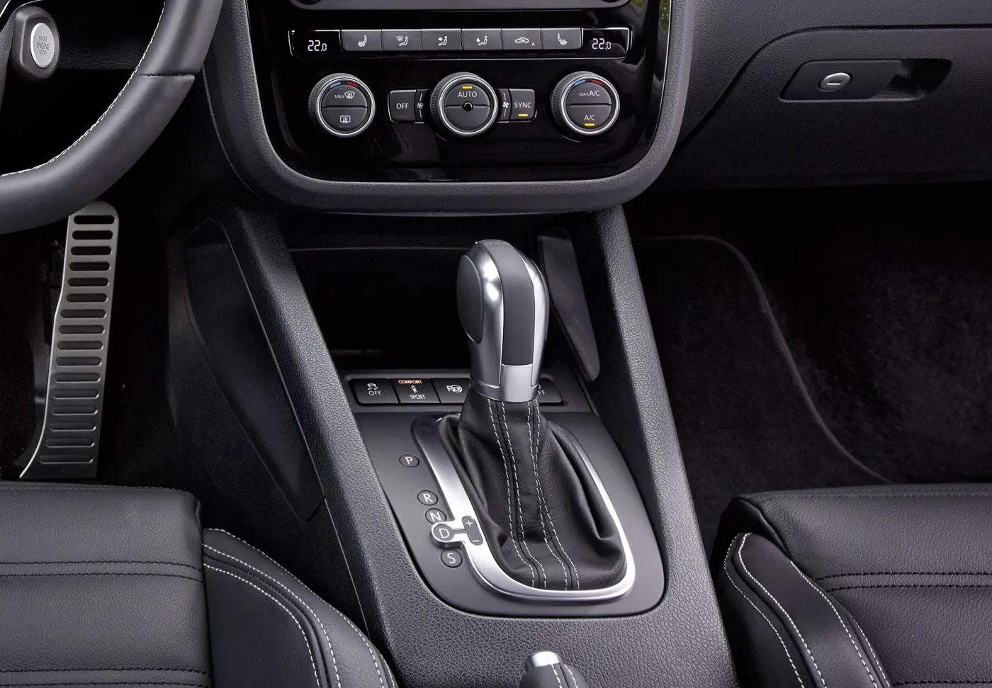 6863206-volkswagen-scirocco.jpg