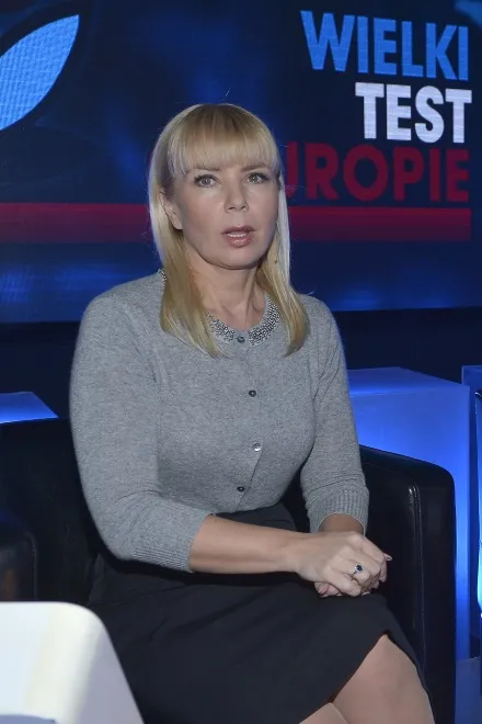 6908458-elzbieta-bienkowska.jpg
