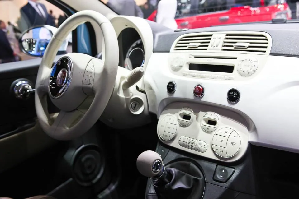 7502932-fiat-500-vintage-57.jpg