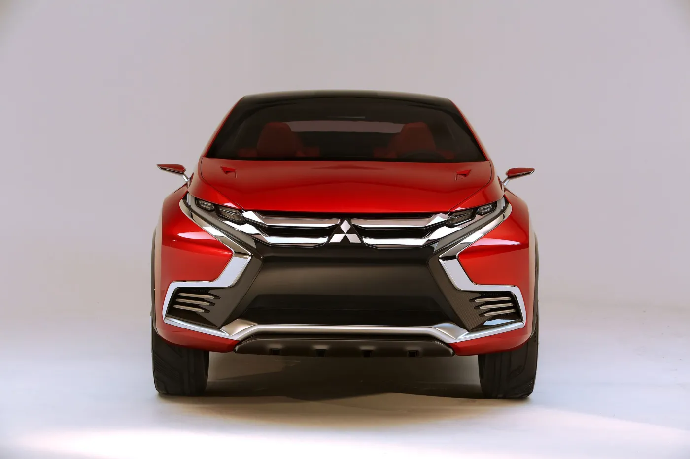 7532999-mitsubishi-xr-phev-ii.jpg