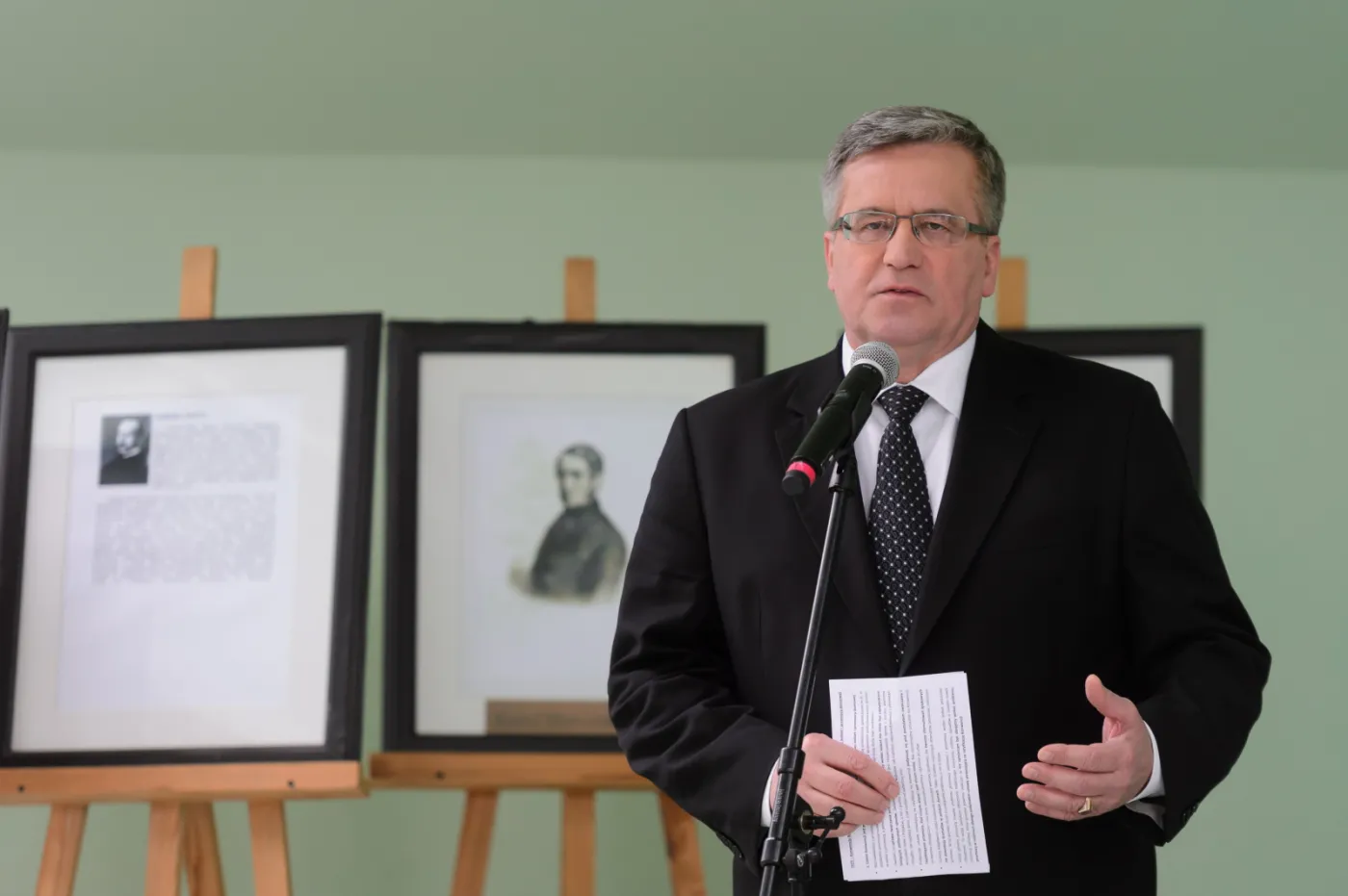 Senator PiS: Prezydent otwiera Polskę na neomarksistowską ideologię gender