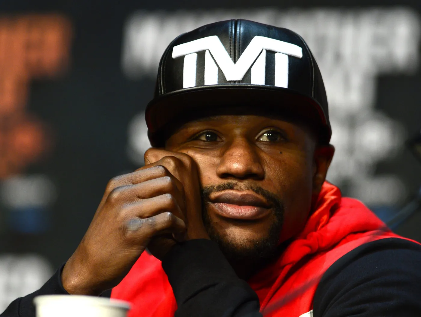 7711920-floyd-mayweather-jr.jpg