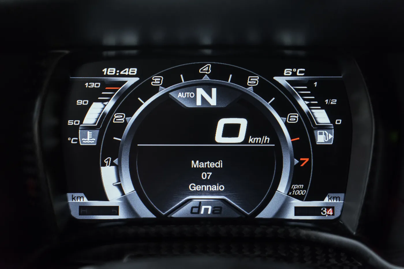 7295812-alfa-romeo-4c-spider.jpg
