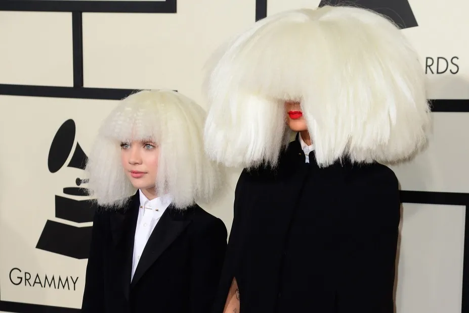 7407734-sia-i-maddie-ziegler.jpg