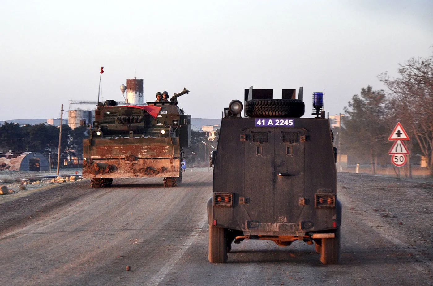 7459894-interwencja-w-syrii.jpg