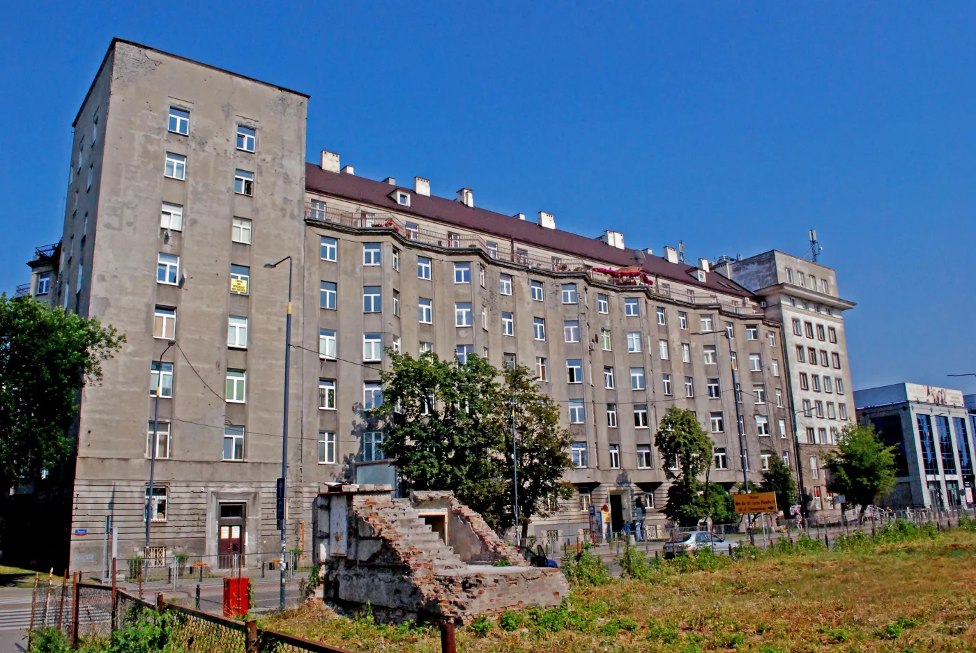 5244151-dom-kolejarza-przy-ul.jpg