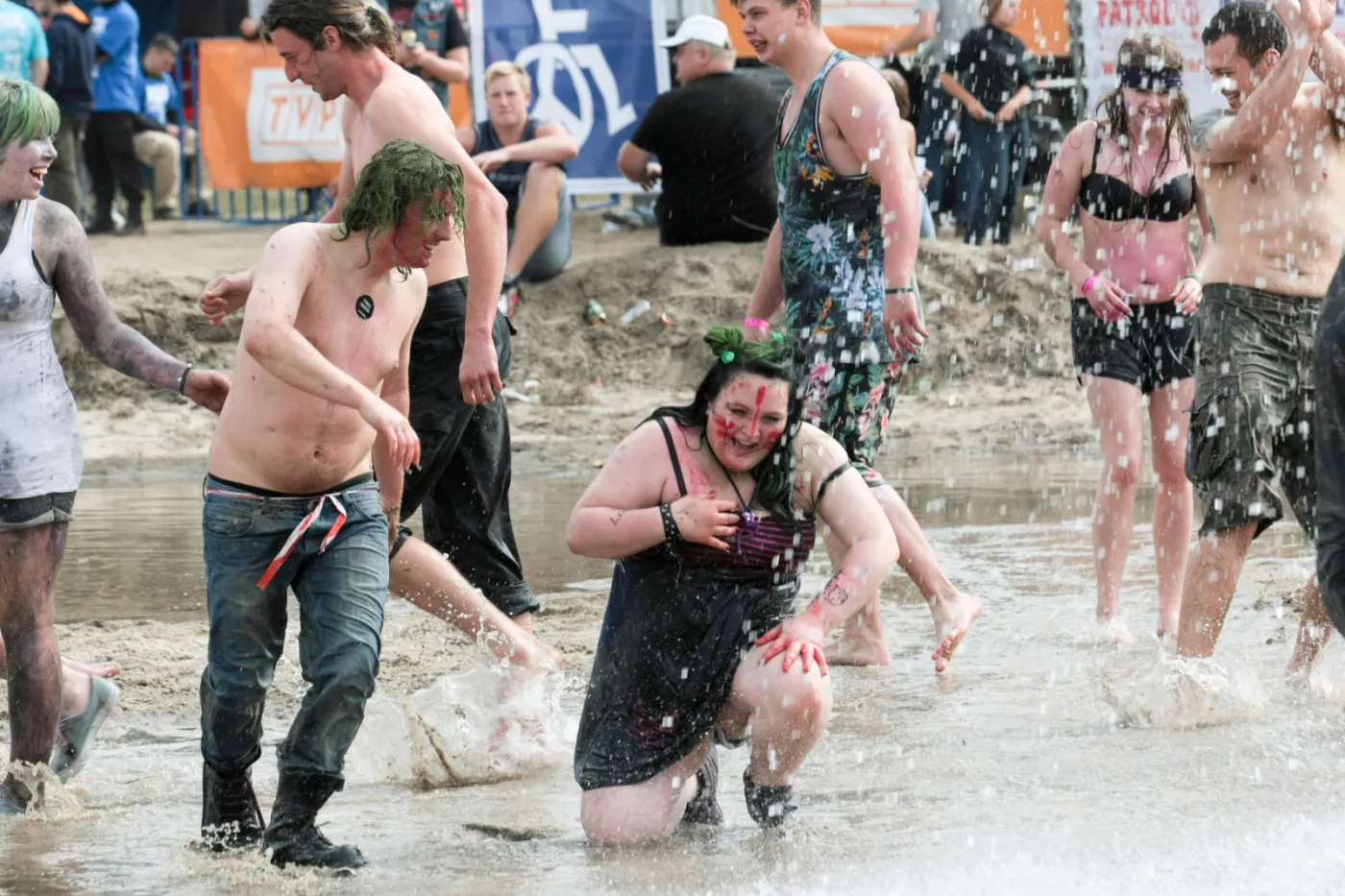 8039148-przystanek-woodstock.jpg