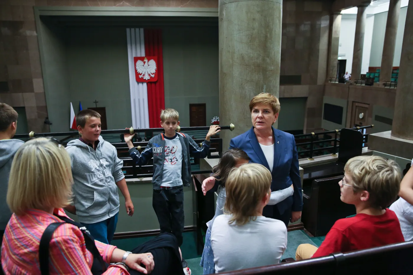 8038498-beata-szydlo-w-sejmie.jpg