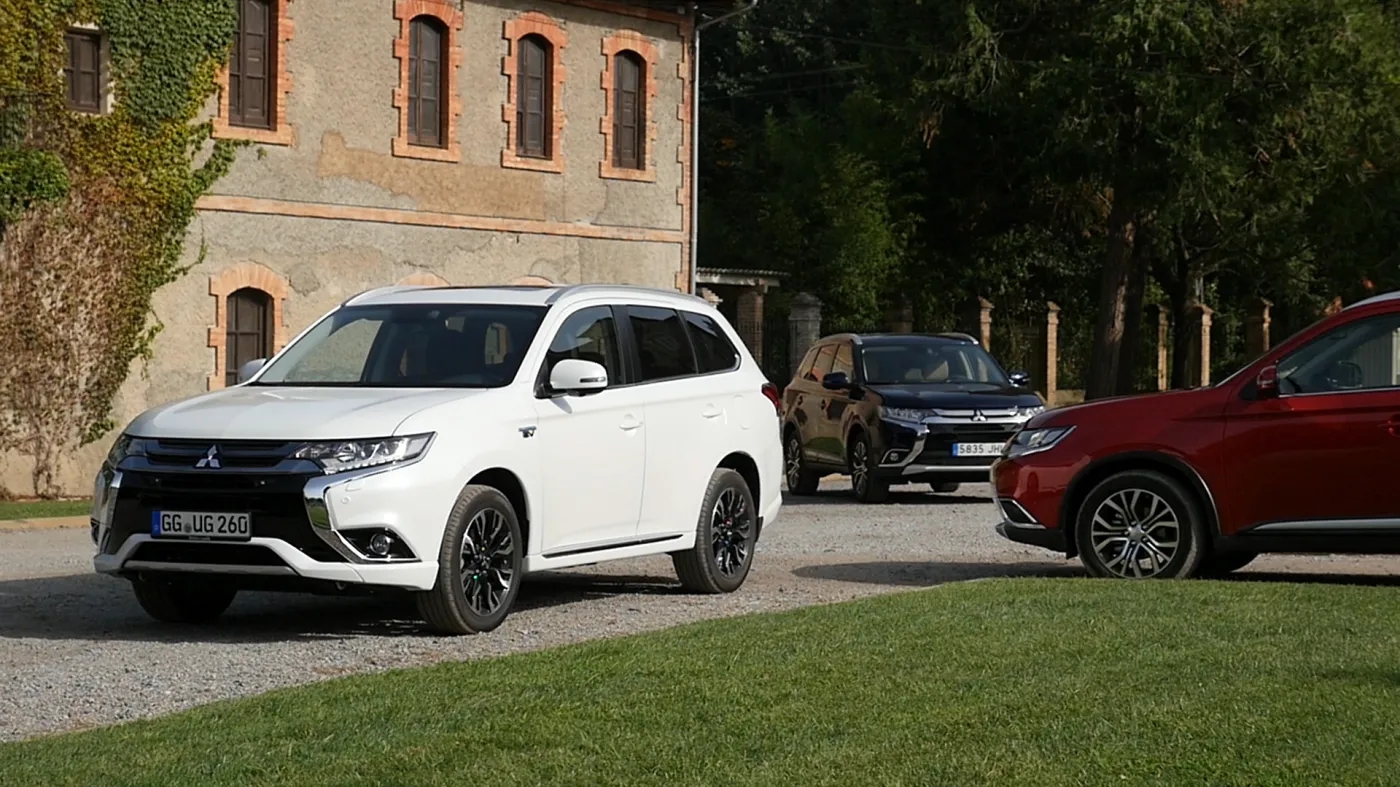 8164124-mitsubishi-outlander.jpg