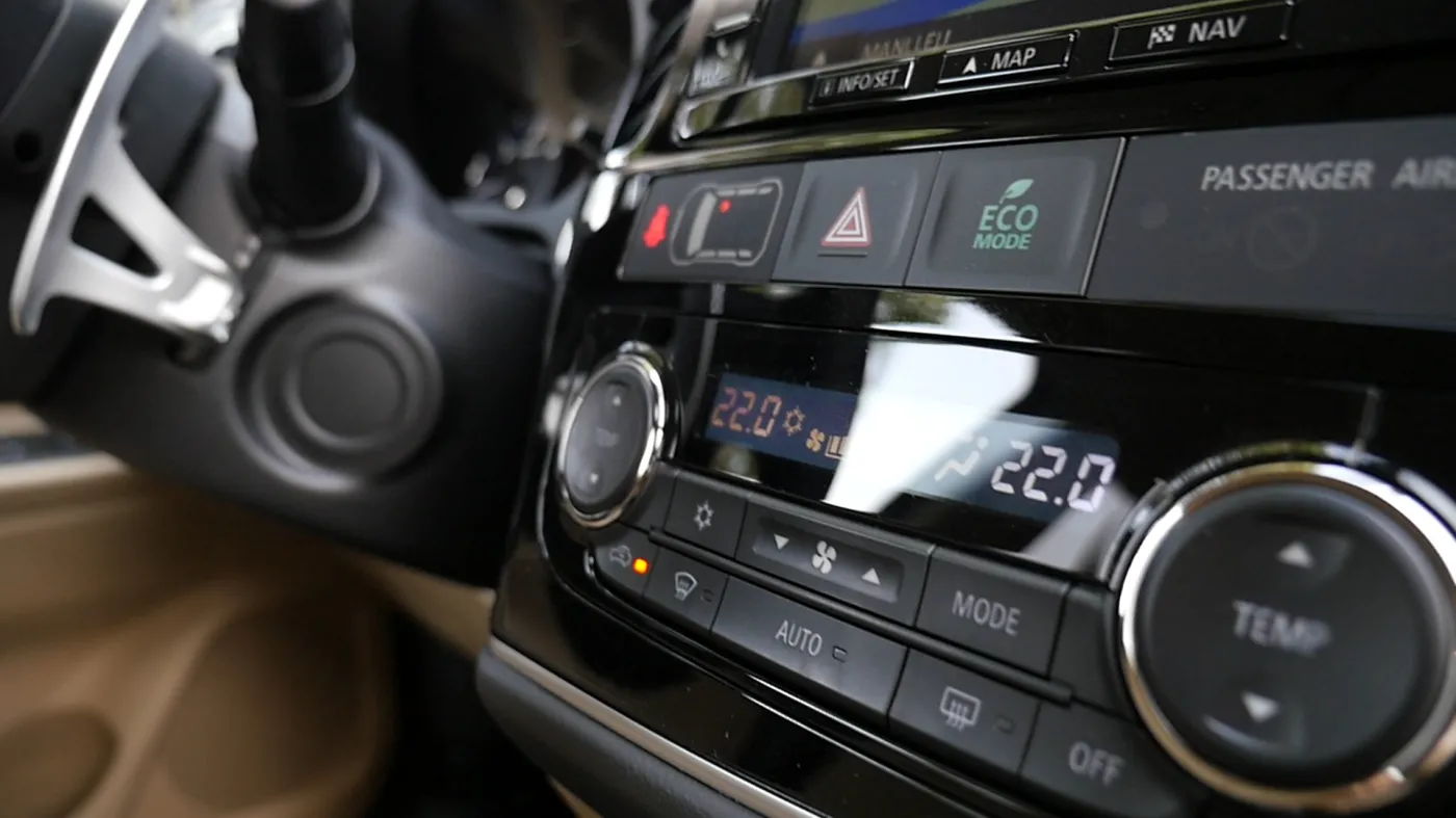 8185825-mitsubishi-outlander.jpg