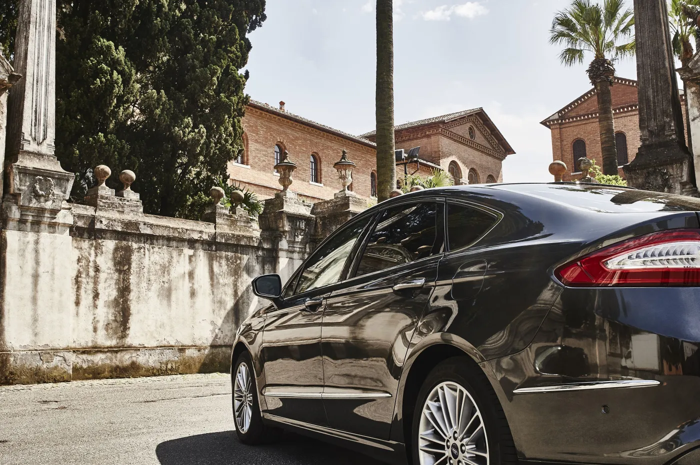 7779465-ford-mondeo-vignale.jpg