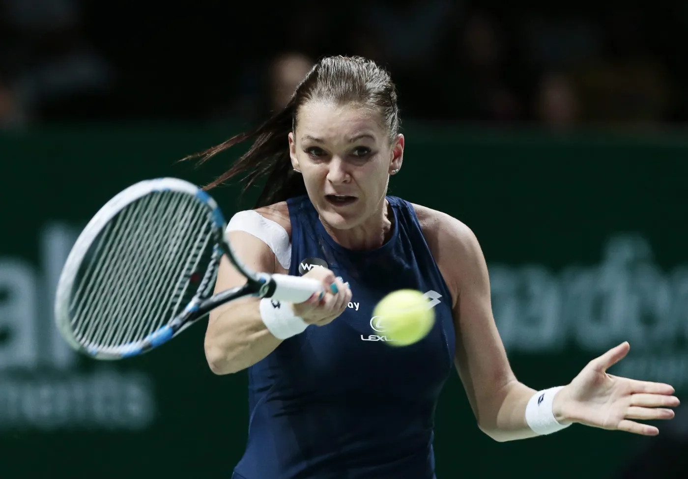 8371318-agnieszka-radwanska.jpg