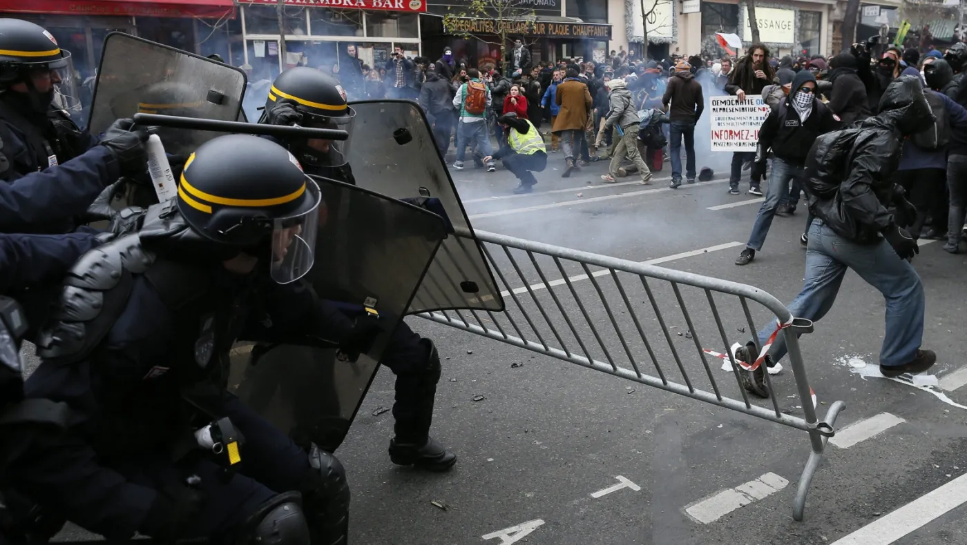 Demonstracja w Paryżu