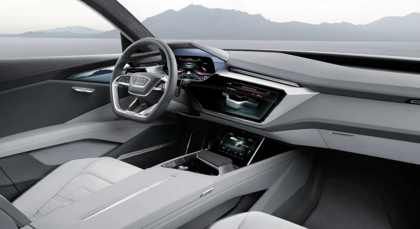 8282584-audi-e-tron-quattro.jpg