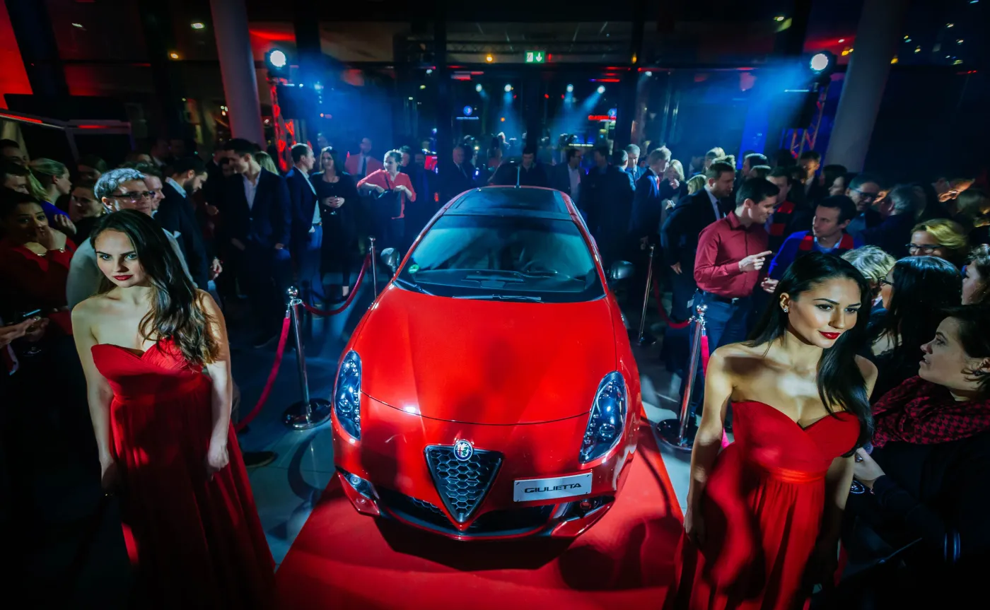 8779731-alfa-romeo-giulietta.jpg