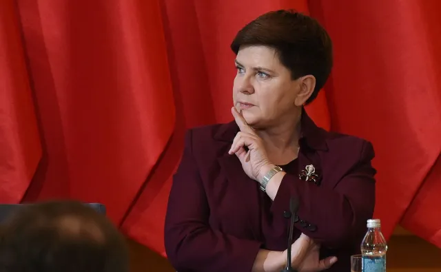 Donieśli na Szydło za niechęć do publikacji wyroku TK. "Działania zmierzają do zmiany ustroju demokratycznego"