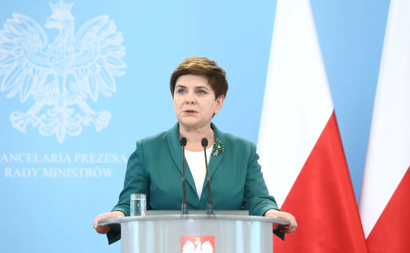 Premier nie odwoła szefa MON. "Mam do niego stuprocentowe zaufanie"