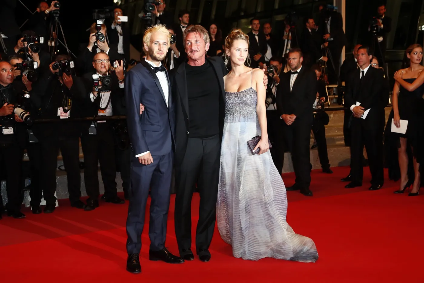 9064498-sean-penn-z-dziecmi.jpg
