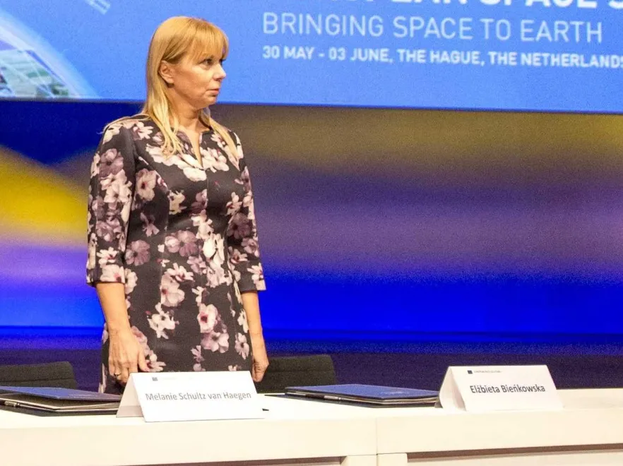 9095049-elzbieta-bienkowska.jpg