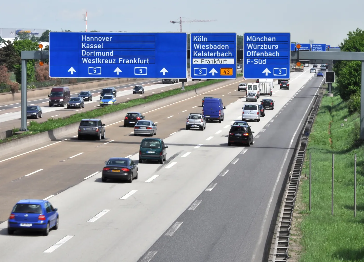 Wypadek busa w Niemczech. Siedmiu Polaków trafiło do szpitali