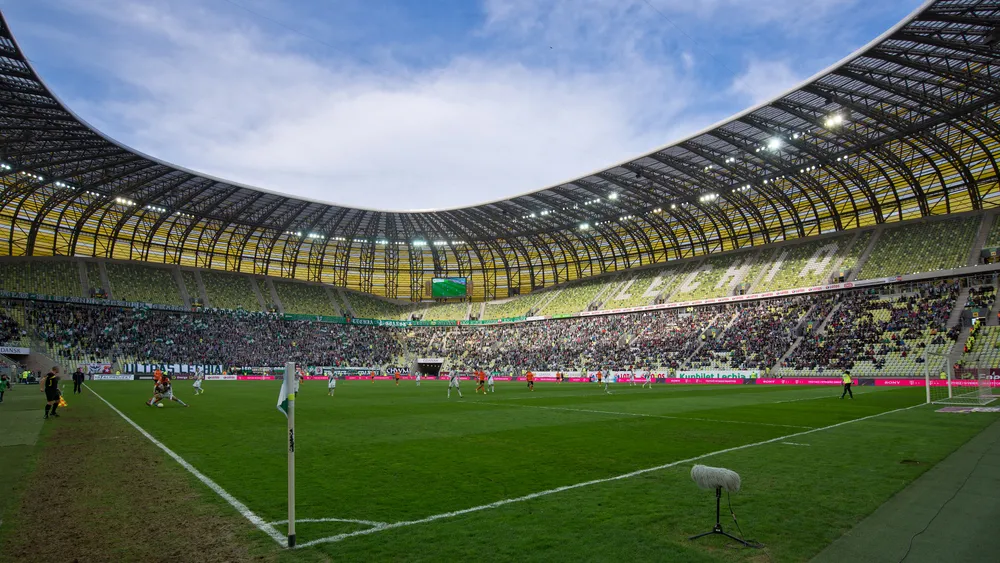 Ekstraklasa: Na derby Trójmiasta położą w Gdańsku nową murawę